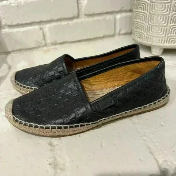 Authentic GUCCI Black Microguccissima Leather Slip On Espadrille Flats Size 35.5 - Picture 3 of 9